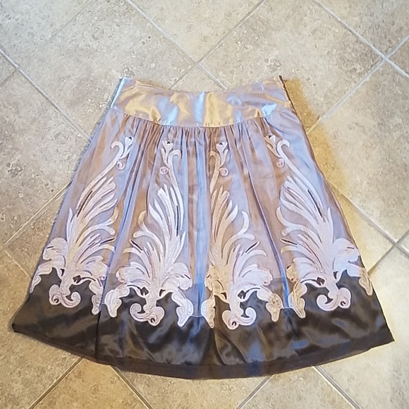 Peter Nygard Dresses & Skirts - 100% silk gorgeous skirt